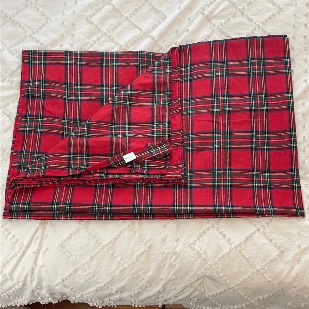 Plaid Holiday Table Cloth 60 x 84